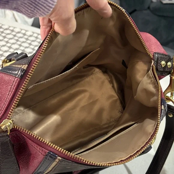 Coach Women's Burgundy and Black Ashley Satchel Pristine condition - Picture 5 of 6